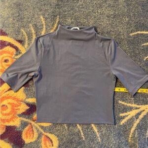 Grey cropped shirt h and m size m